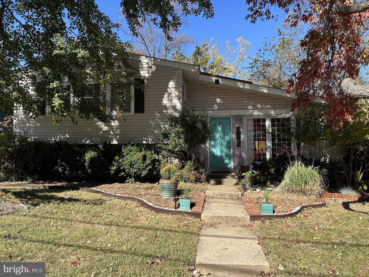 13130 Valleywood Drive - Photo 1