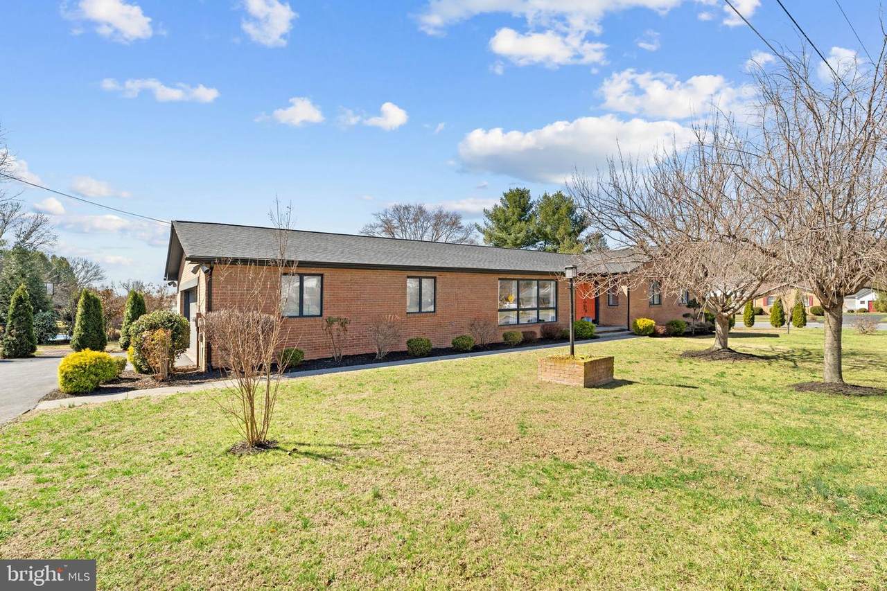 1317 Caroline Street - Photo 1