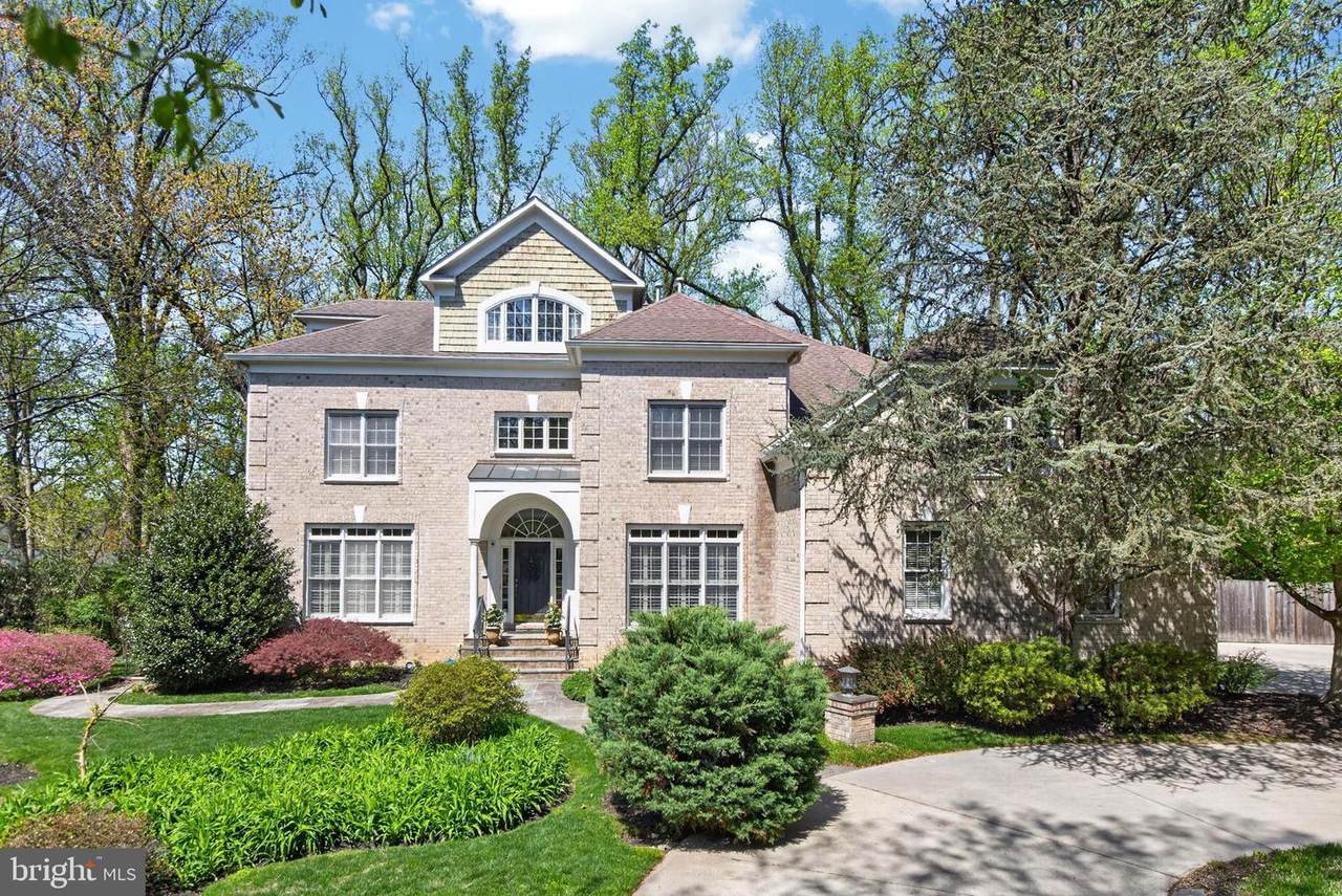 5807 Grosvenor Lane - Photo 1