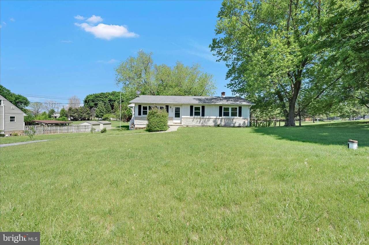 255 Kathy Court - Photo 1
