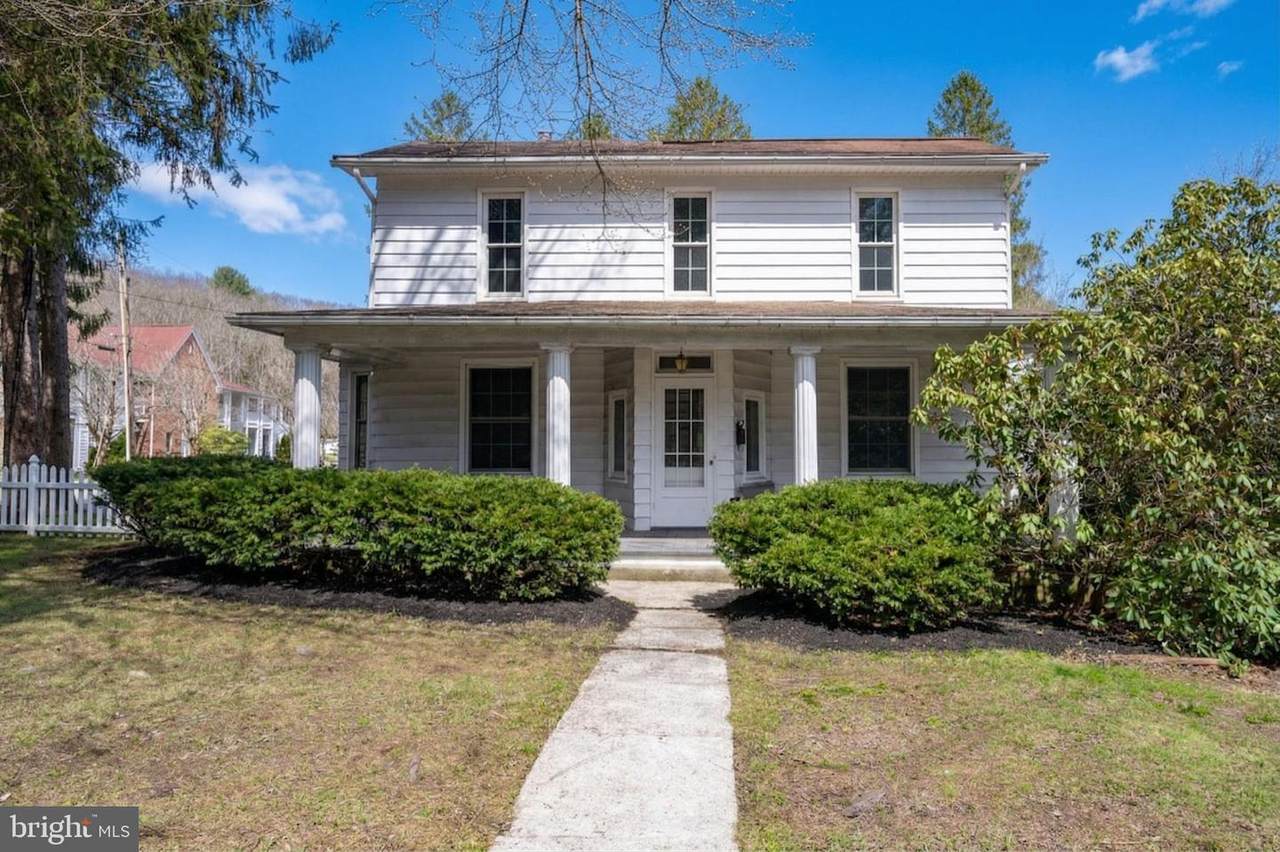 449 3RD Street - Photo 1