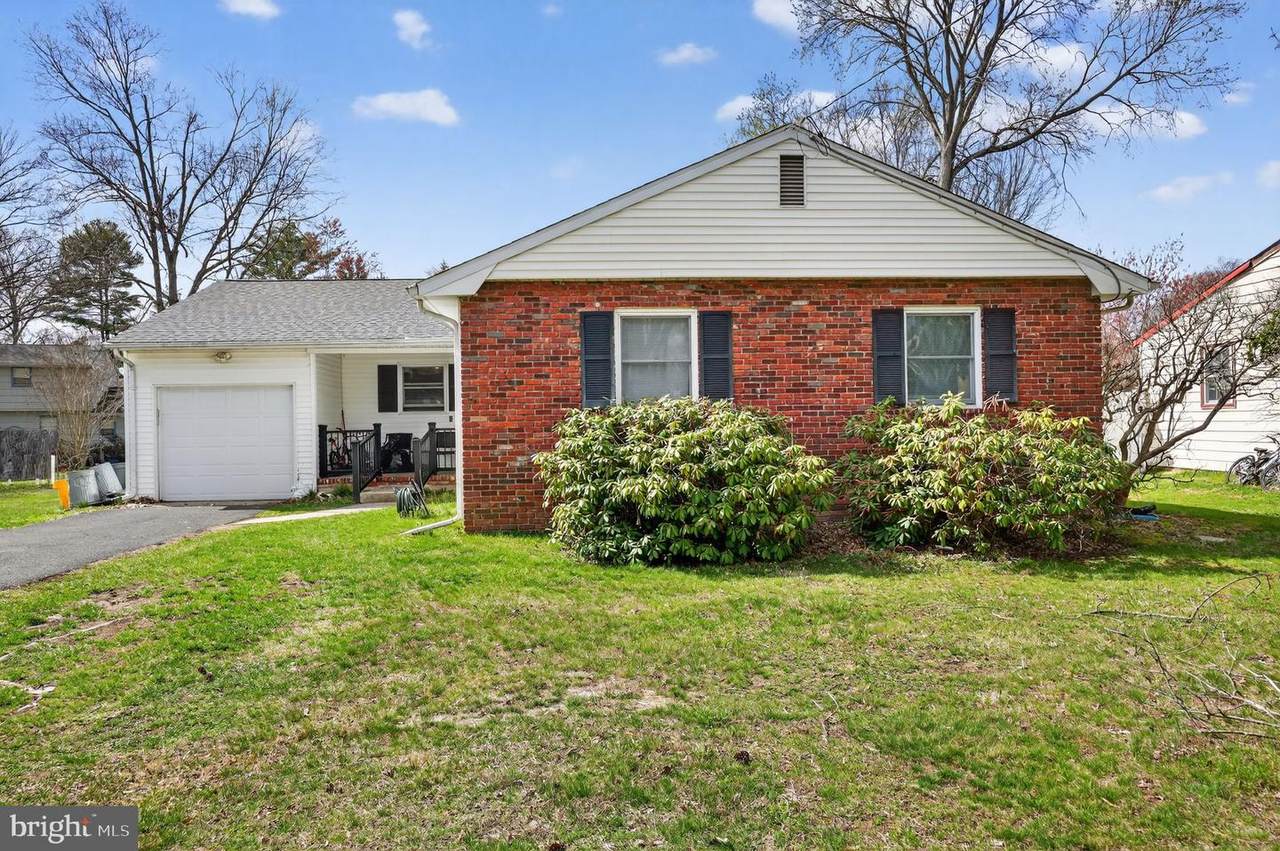 1183 Lower Ferry Road - Photo 1