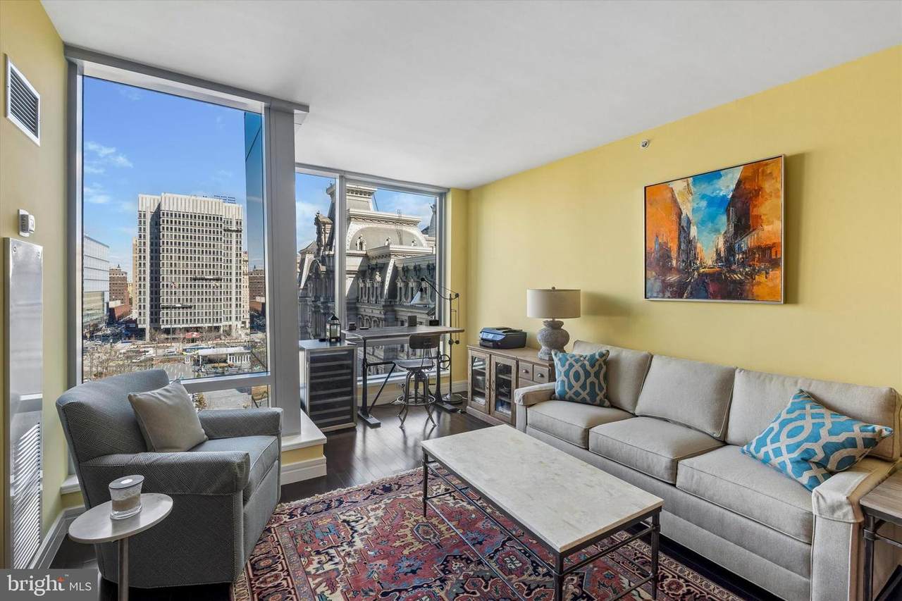 1414 Penn Square - Photo 1