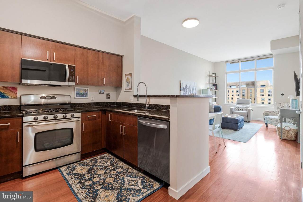 1000 New Jersey Avenue - Photo 1