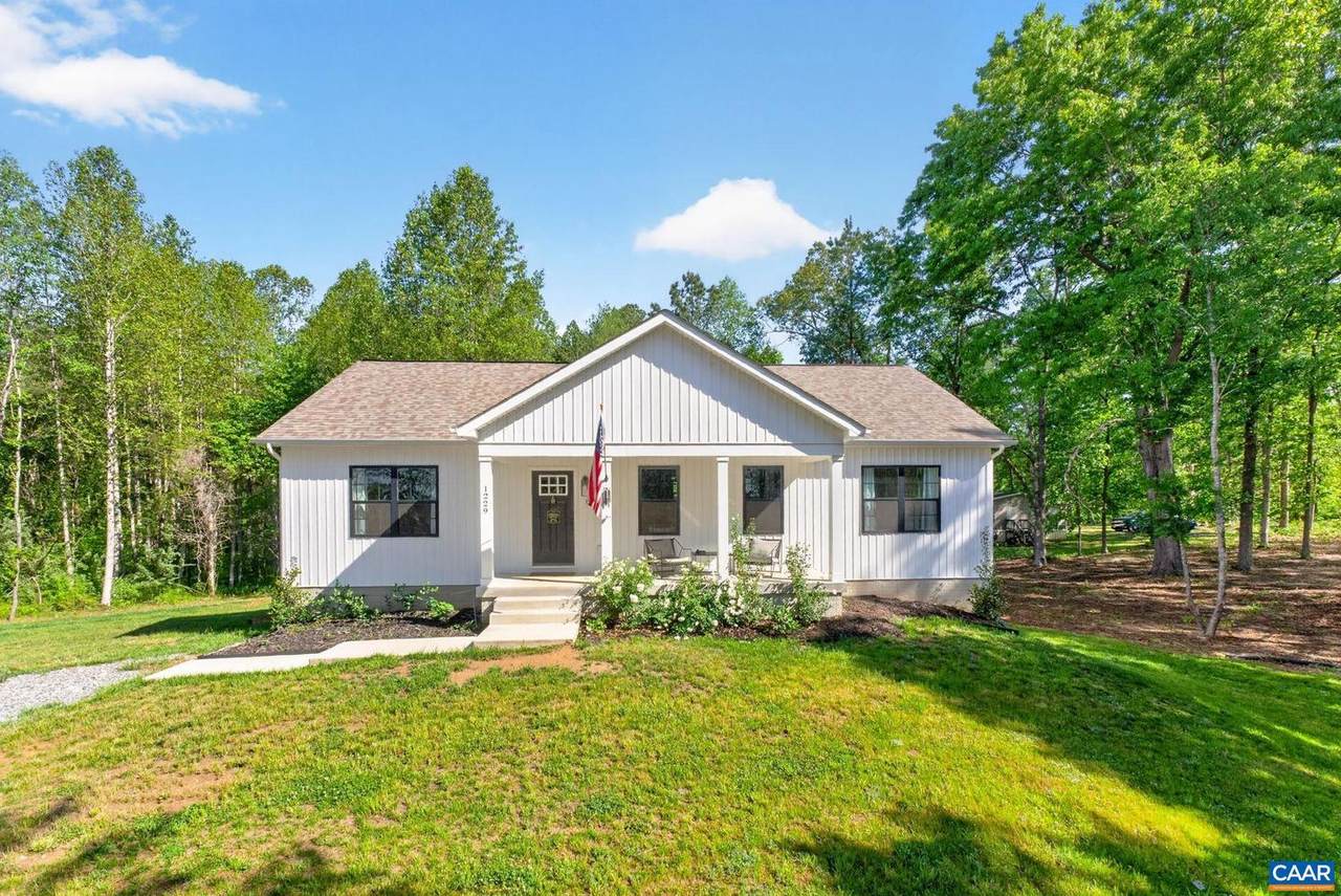 1229 Peach Grove Rd - Photo 1