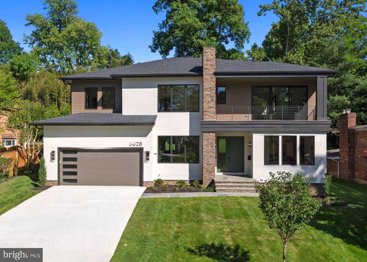 5828 Tanglewood Drive - Photo 1