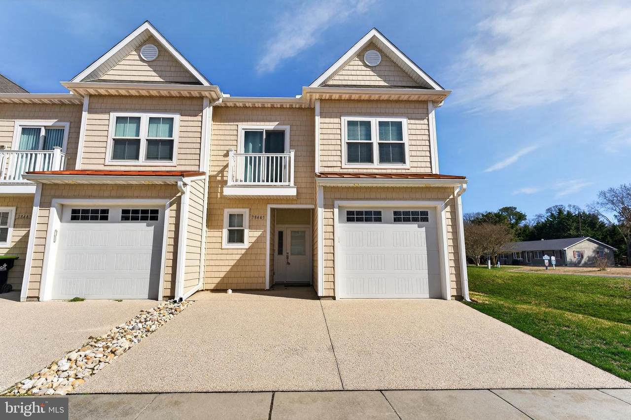 38445 Grand Avenue - Photo 1