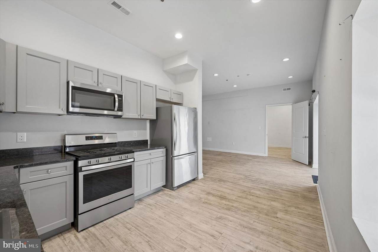 980 Marshall Street - Photo 1