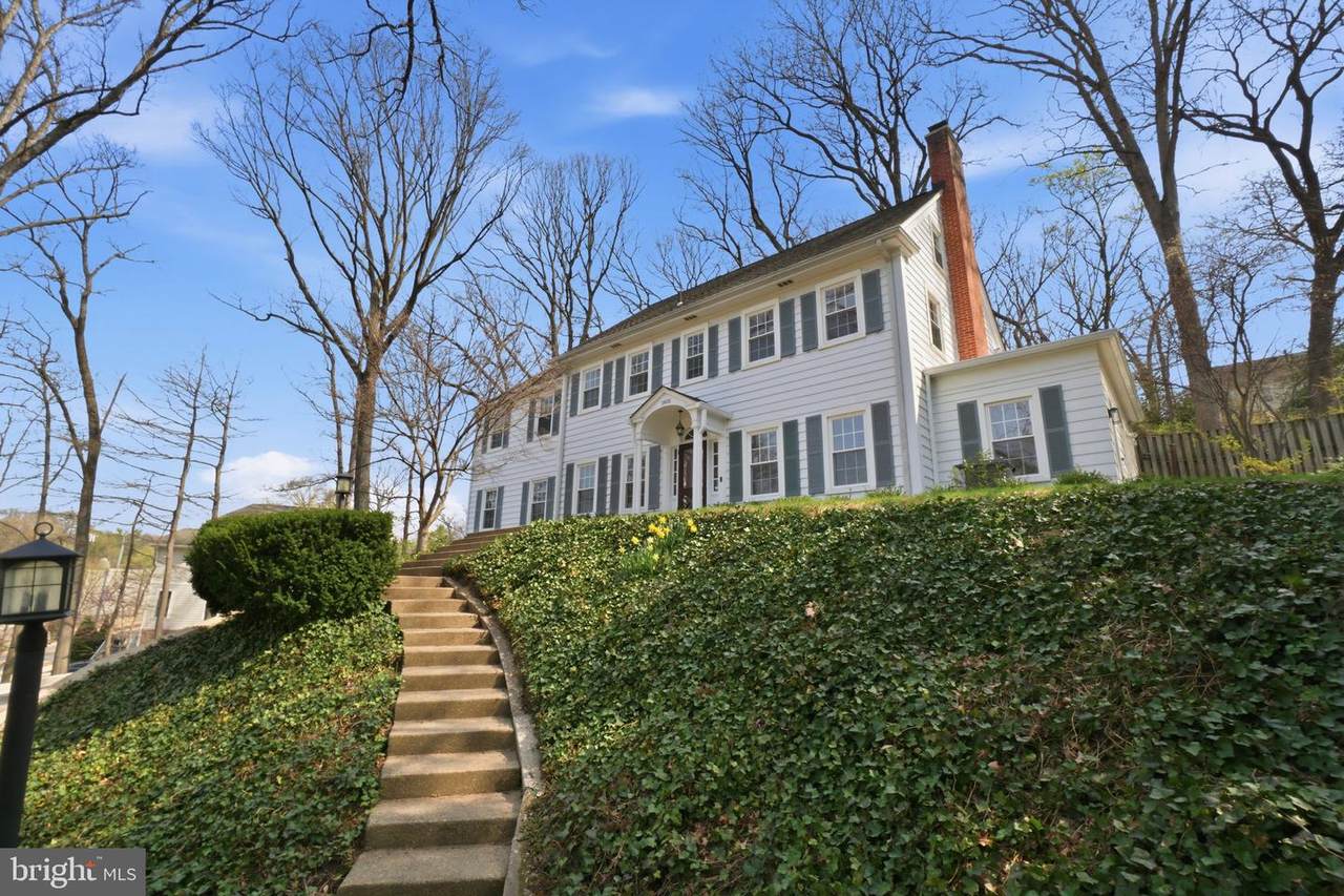 1805 Army Navy Drive - Photo 1