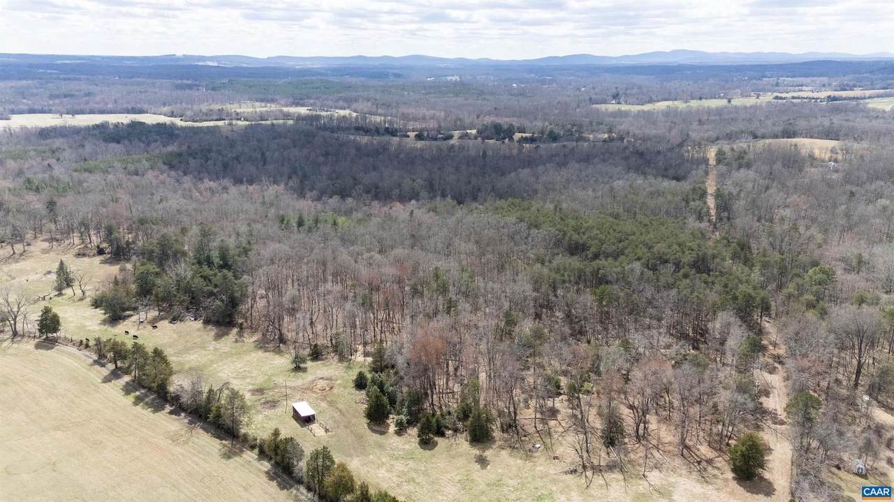https://bt-photos.global.ssl.fastly.net/brightmls/1280_boomver_2_804645349834-2.jpg