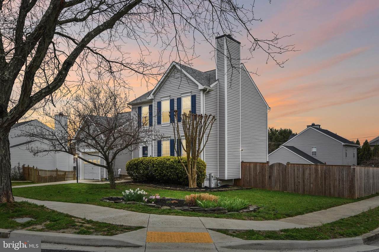 https://bt-photos.global.ssl.fastly.net/brightmls/1280_boomver_2_804647816842-2.jpg