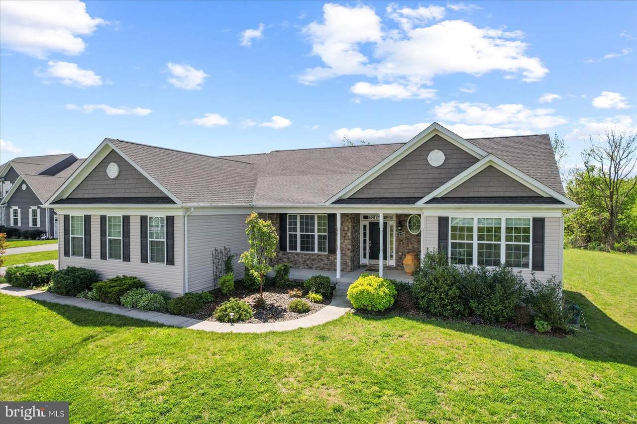 7275 Hattery Farm - Photo 1