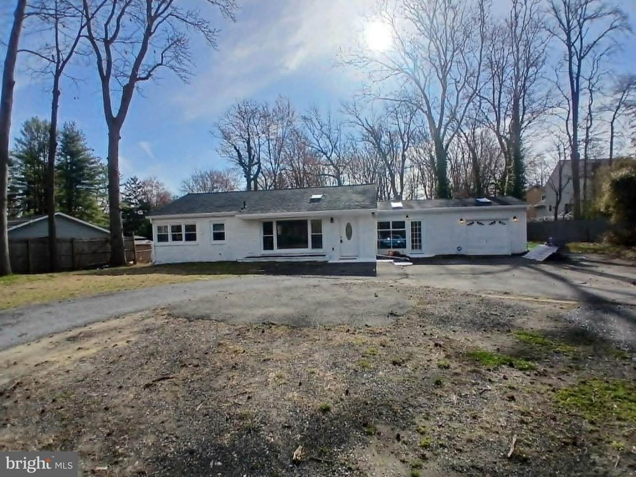 7 Kings Hwy N - Photo 1
