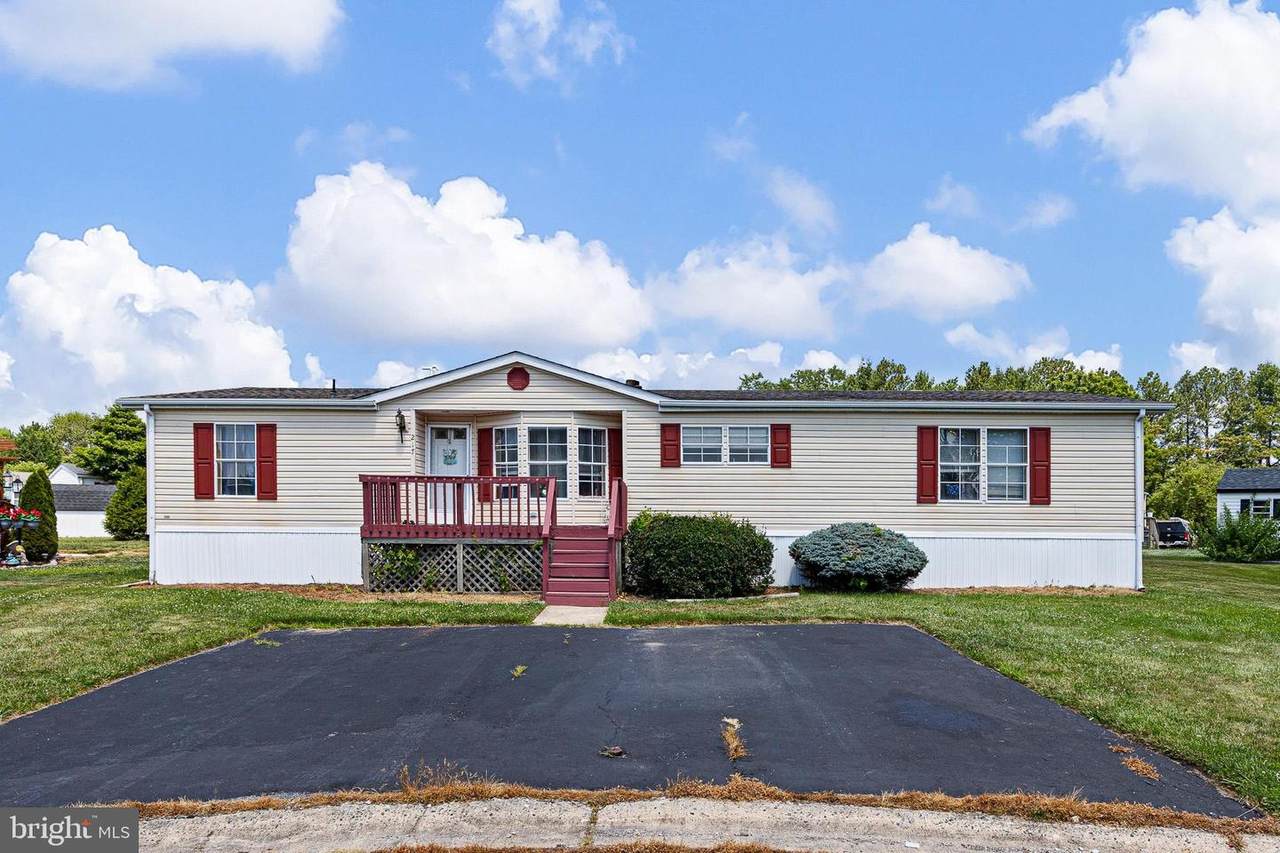 217 Holly Court - Photo 1