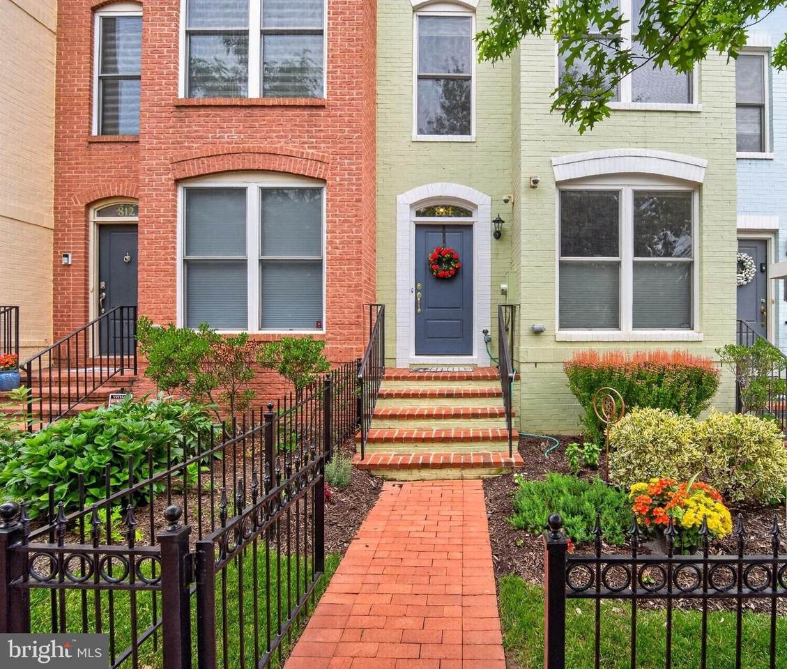 814 3RD Street - Photo 1