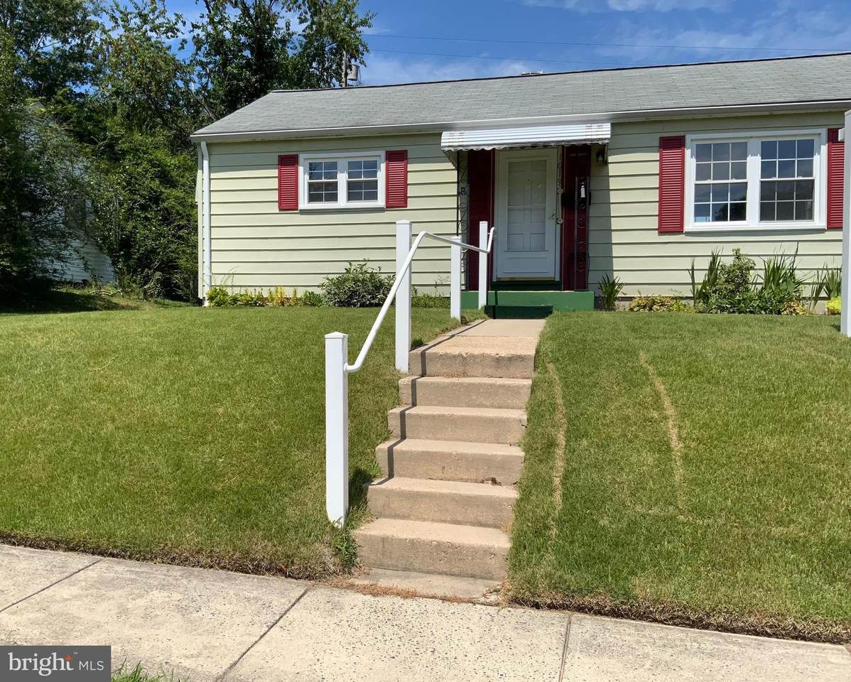 1019 Marton Street - Photo 1