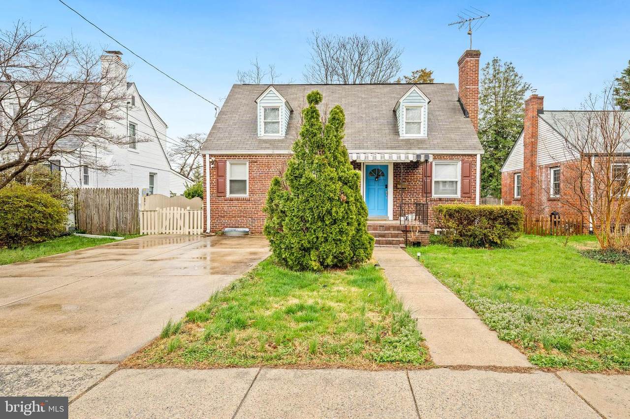 10149 Sutherland Road - Photo 1