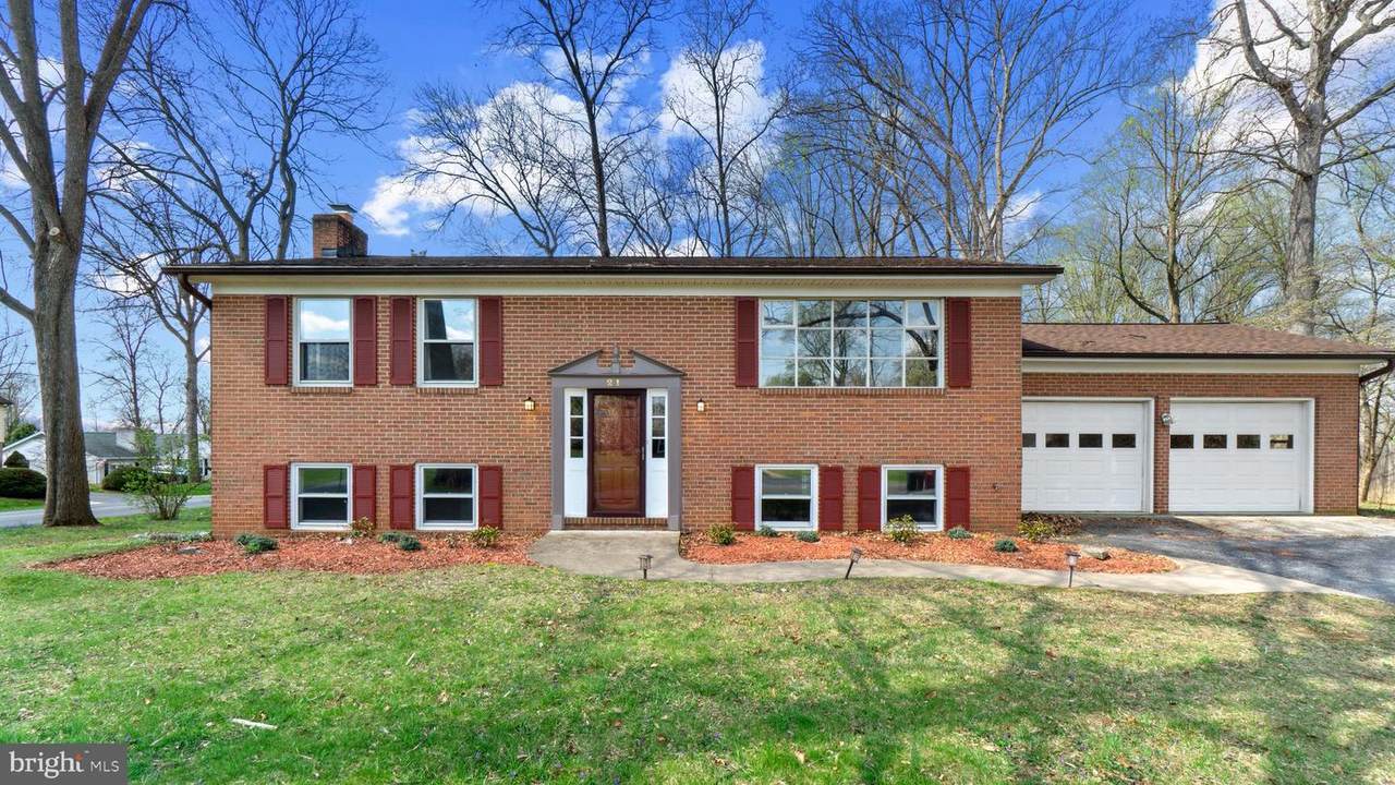 21 Captain Baird Court - Photo 1