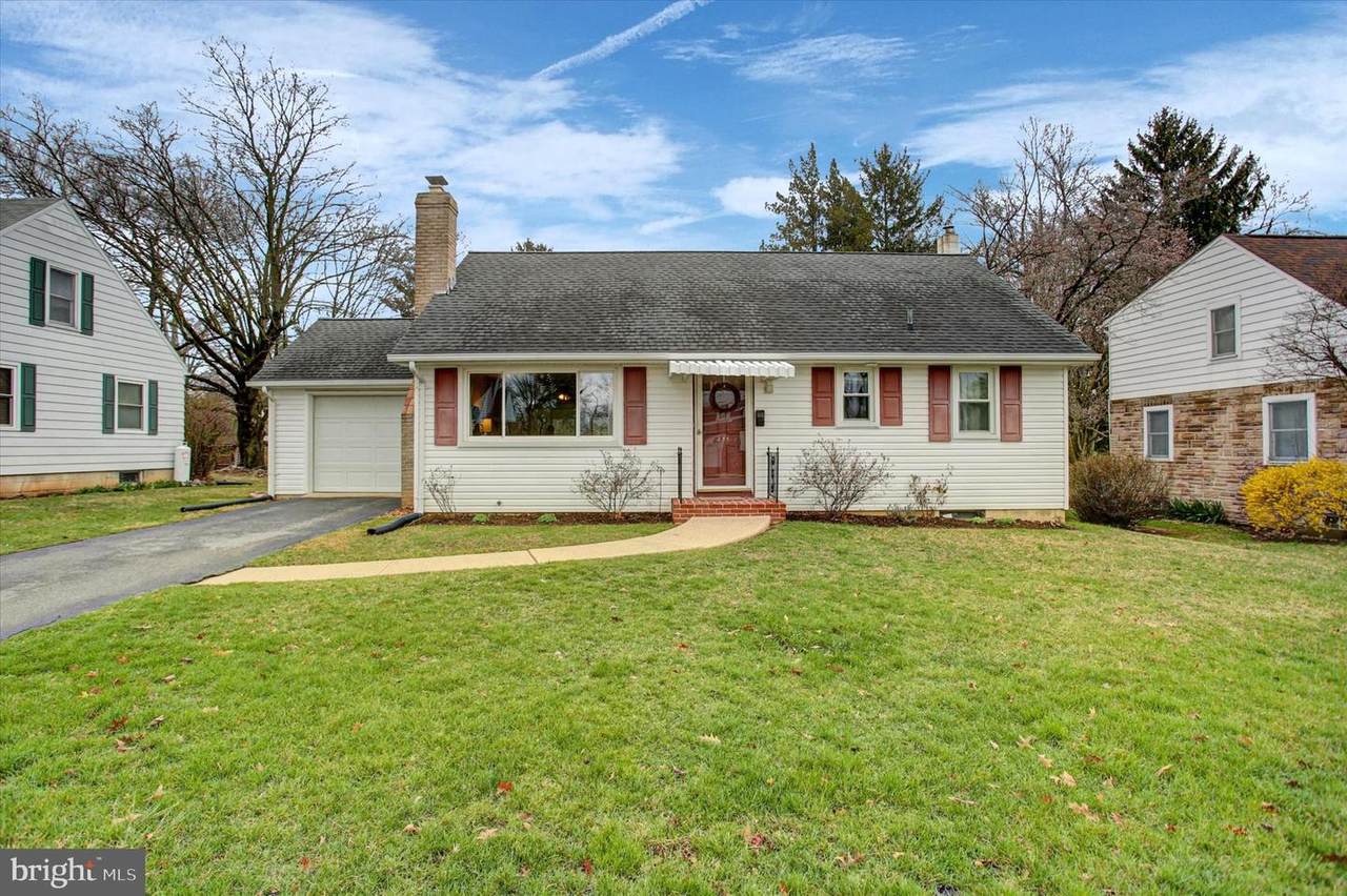 233 Lurgan Avenue Avenue - Photo 1