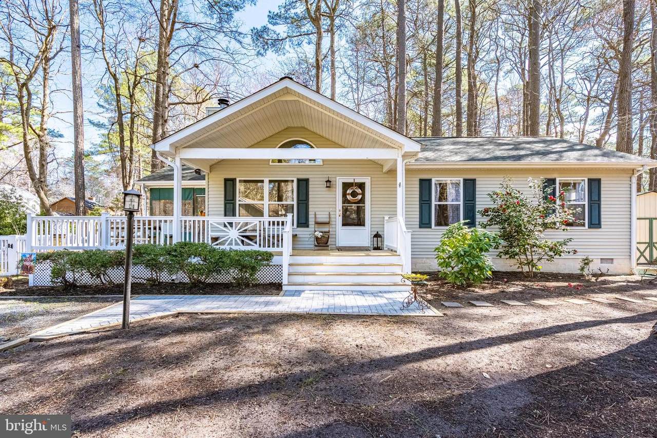 16 Marview Drive - Photo 1
