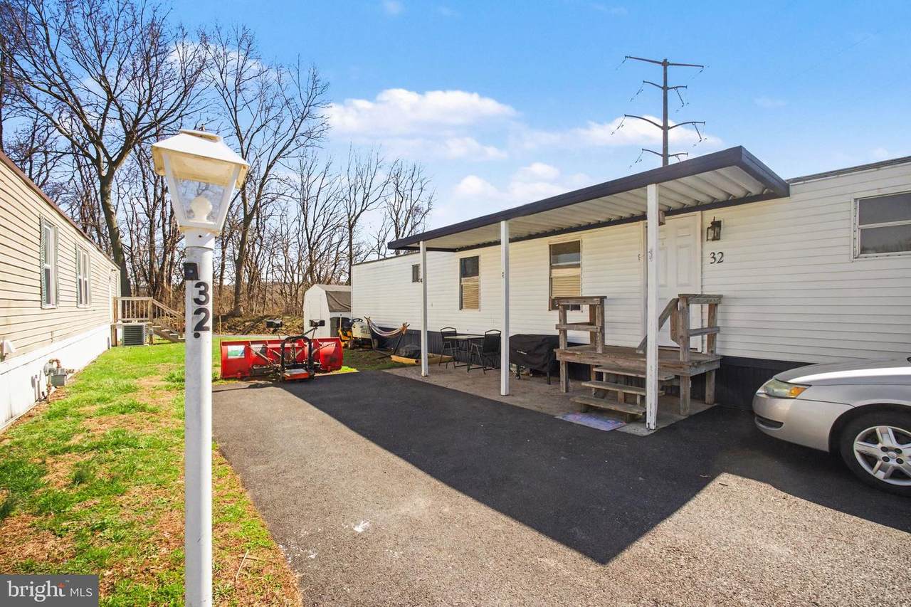 32 Circle Drive - Photo 1