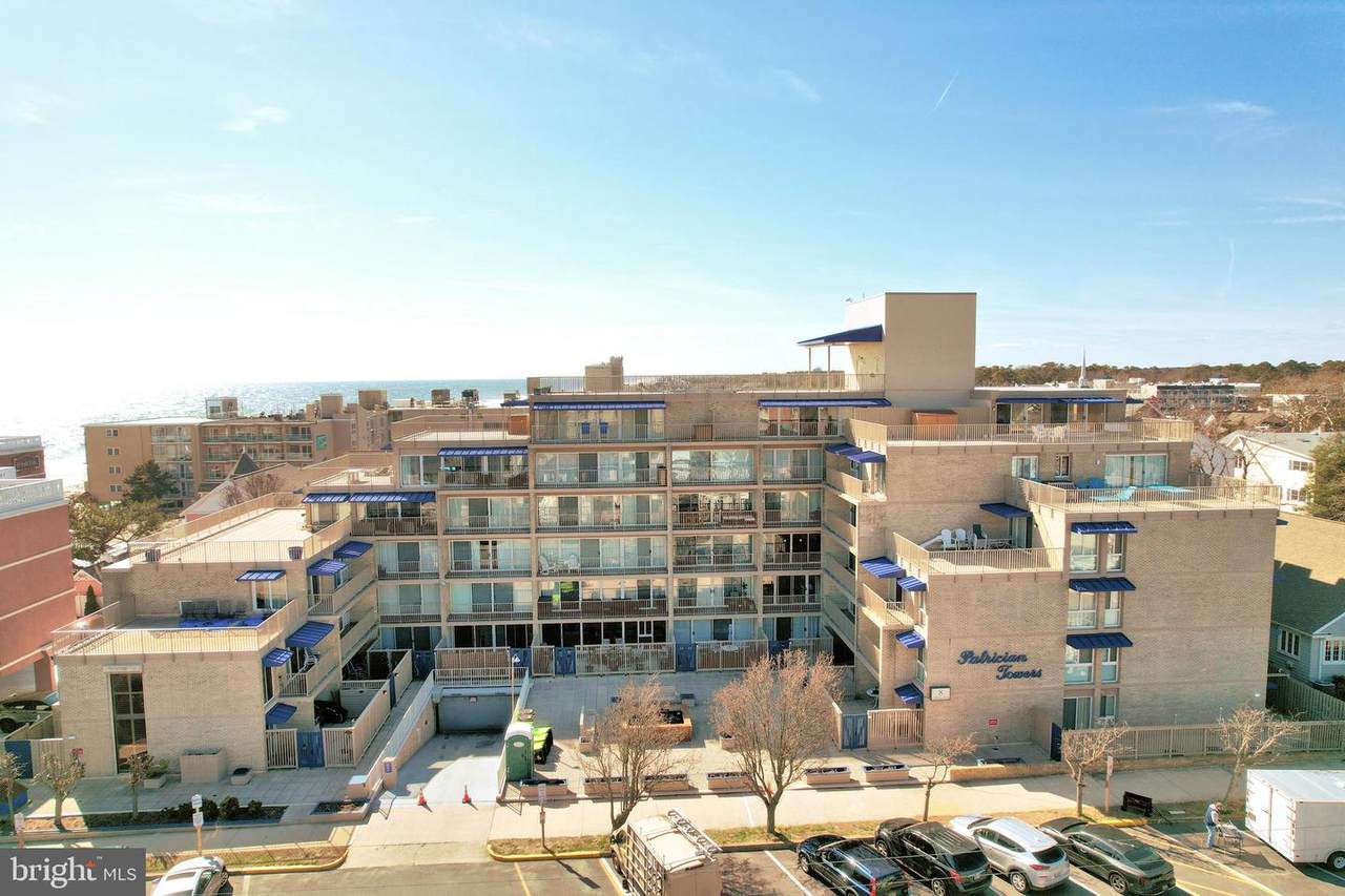 8 Olive Avenue - Photo 1