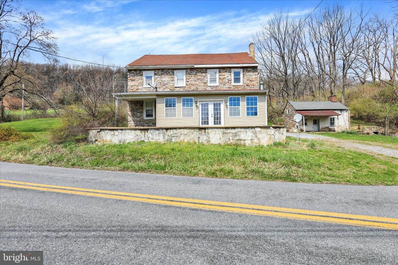 405 Oysterdale Road - Photo 1