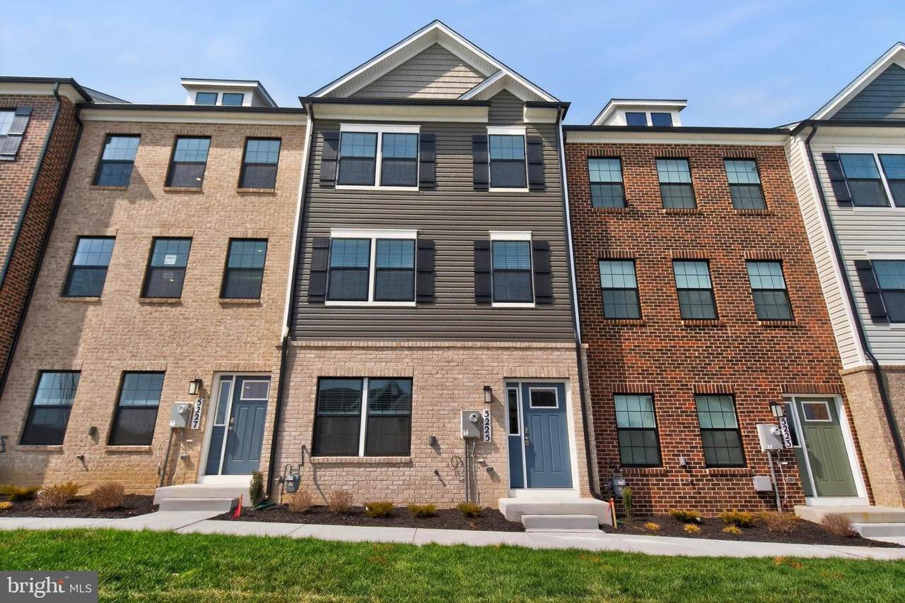 5225 Manor Park Drive - Photo 1