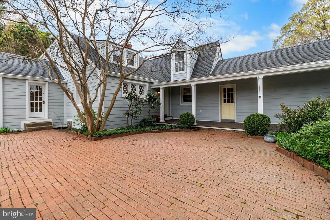 6420 15TH Street - Photo 1