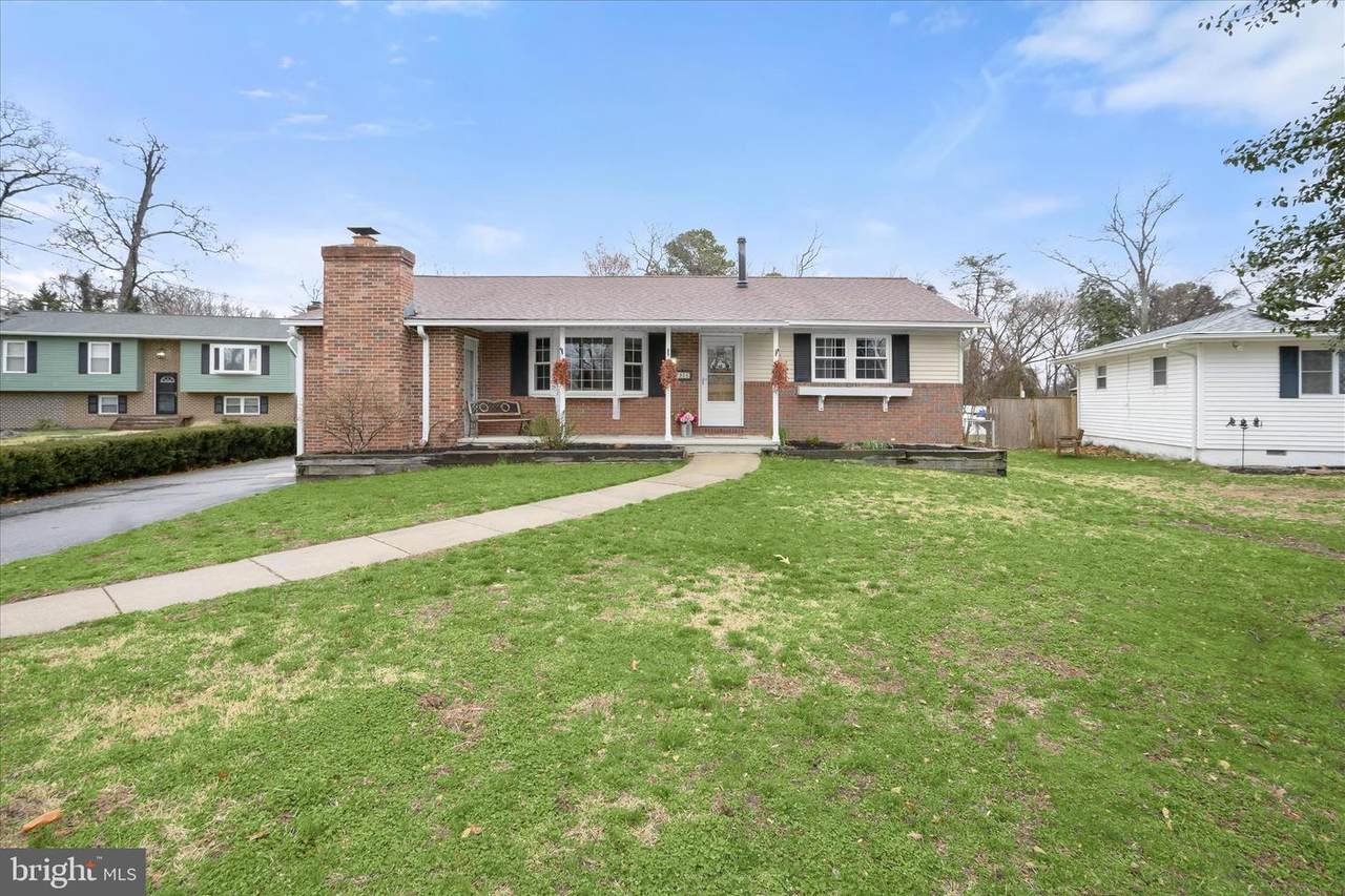 7905 Riverside Drive - Photo 1