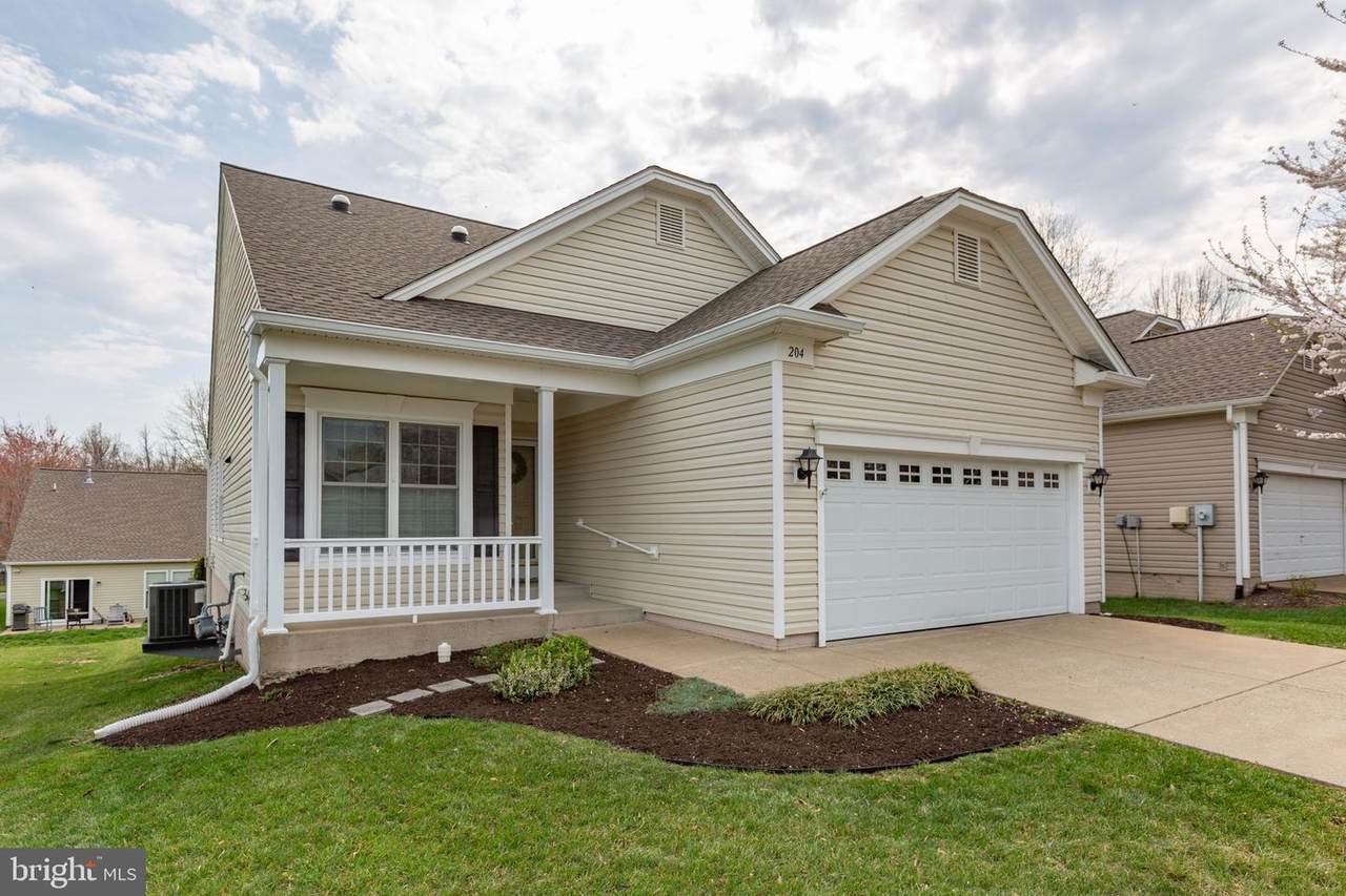 204 Bridgewater Circle - Photo 1