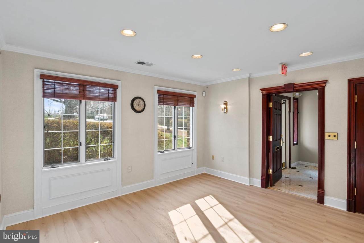 11739 Bowman Green Drive - Photo 1