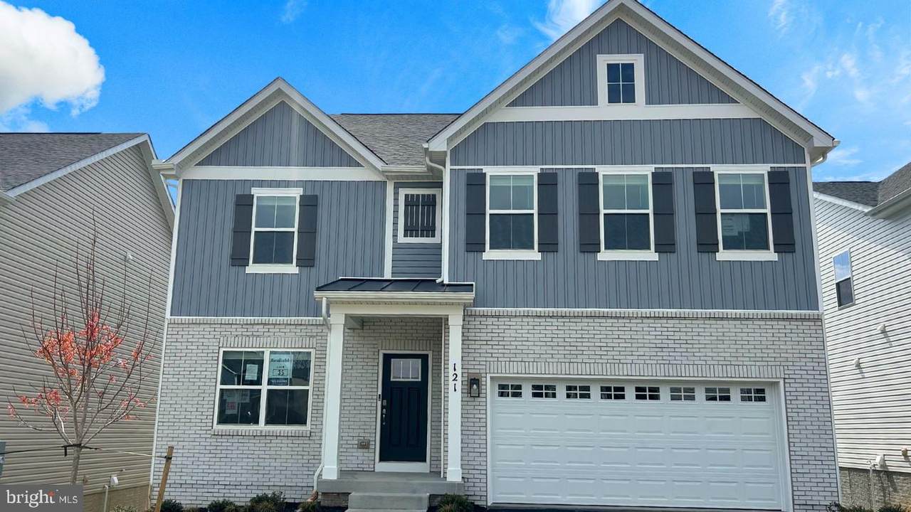 121 Wappinger Terrace - Photo 1