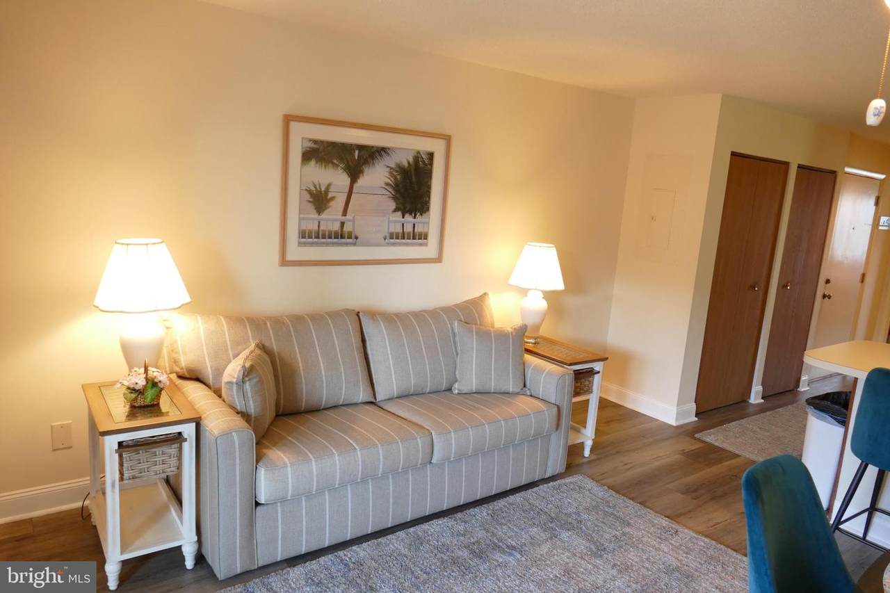 204 33RD Street - Photo 1