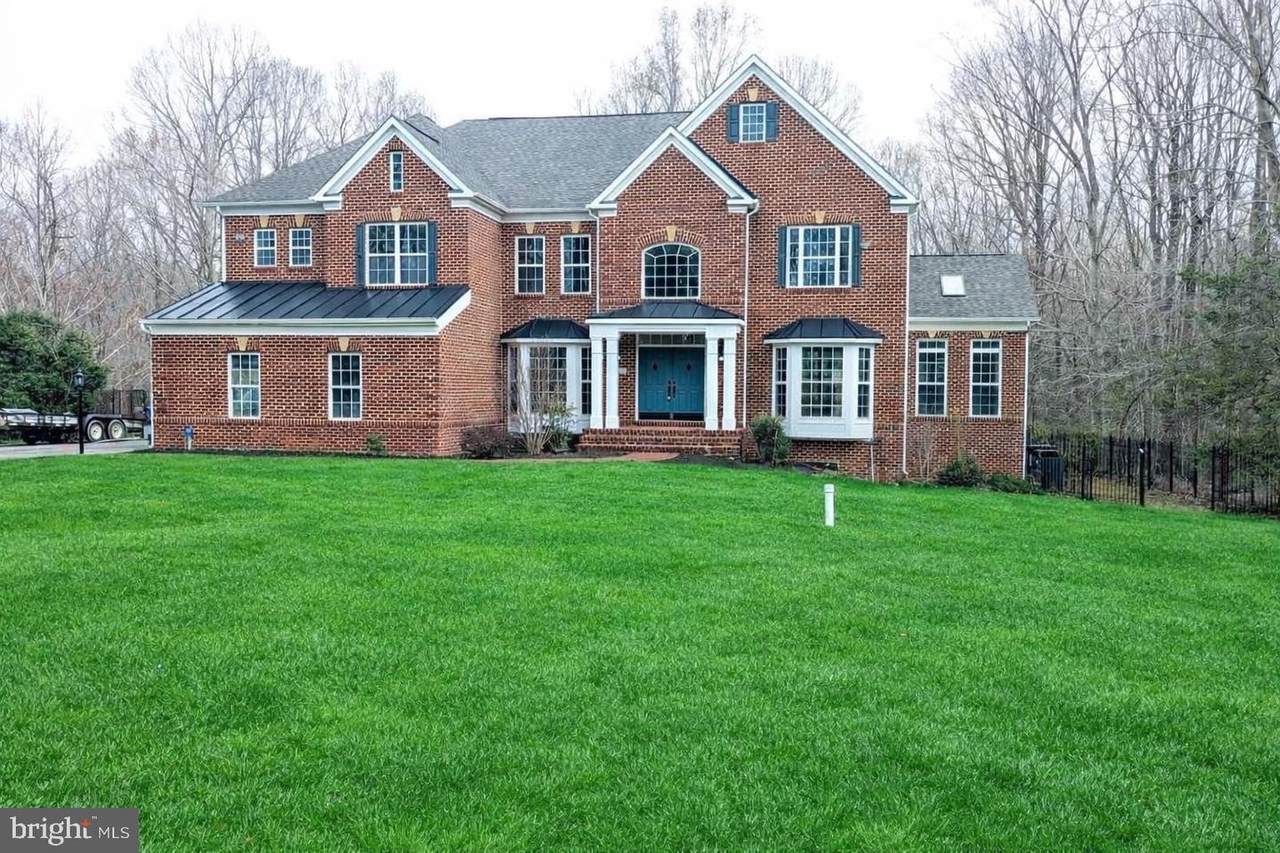 7910 Dartmoor Place - Photo 1