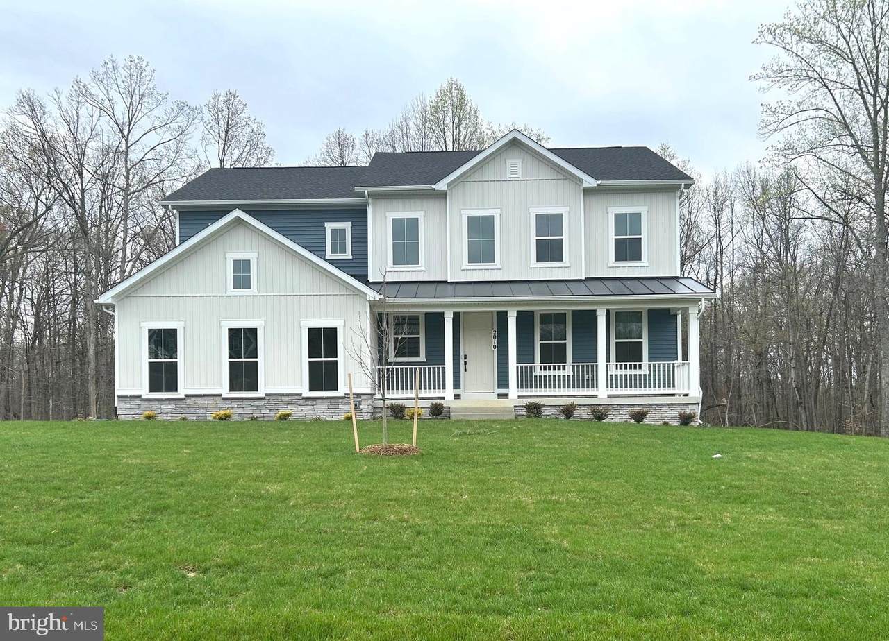 2010 Saint James Road - Photo 1