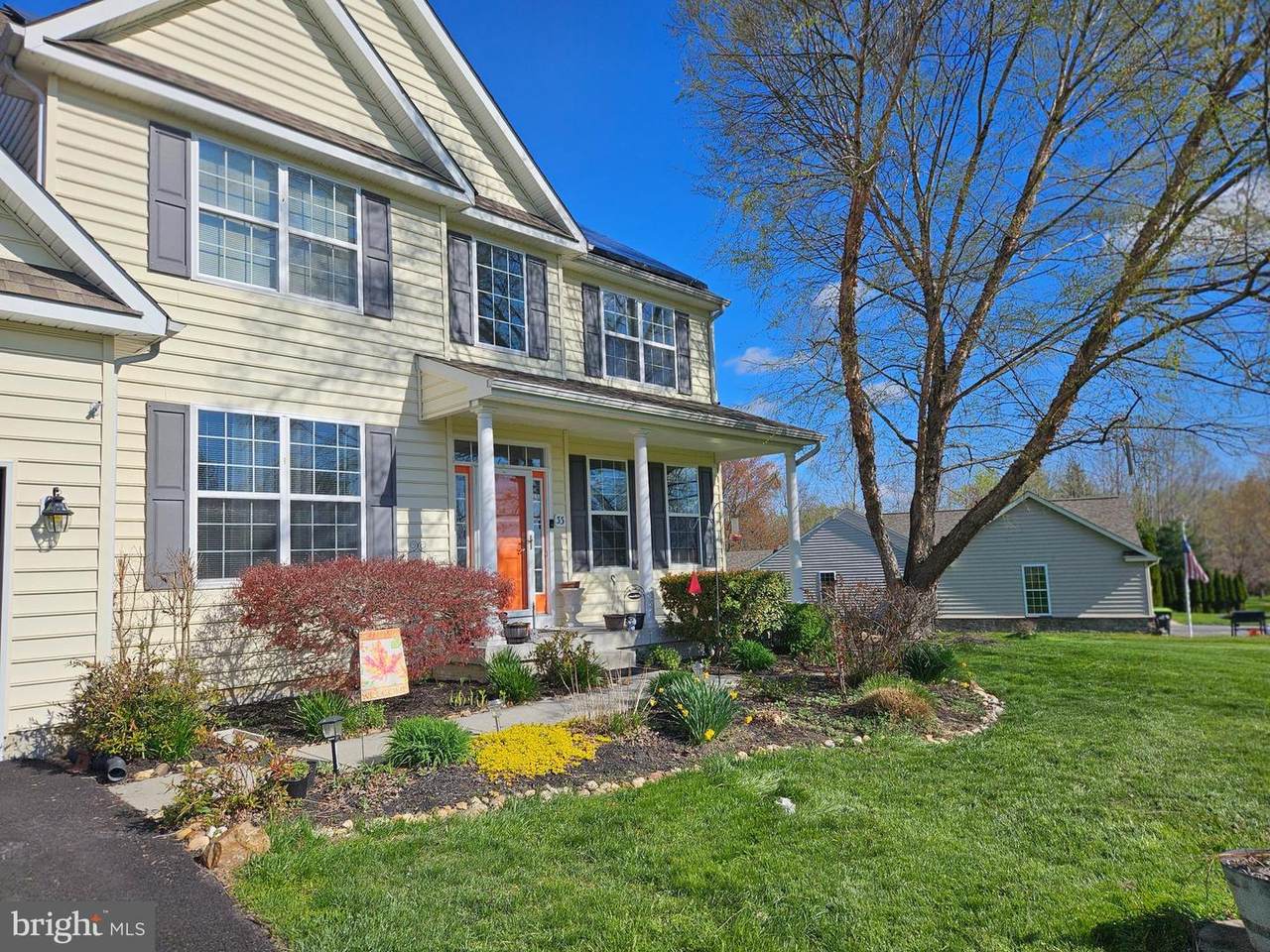 33 Sunburst Drive - Photo 1