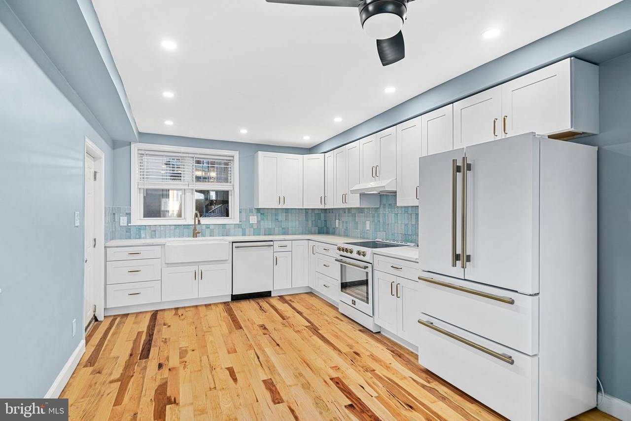 1152 15TH Street - Photo 1