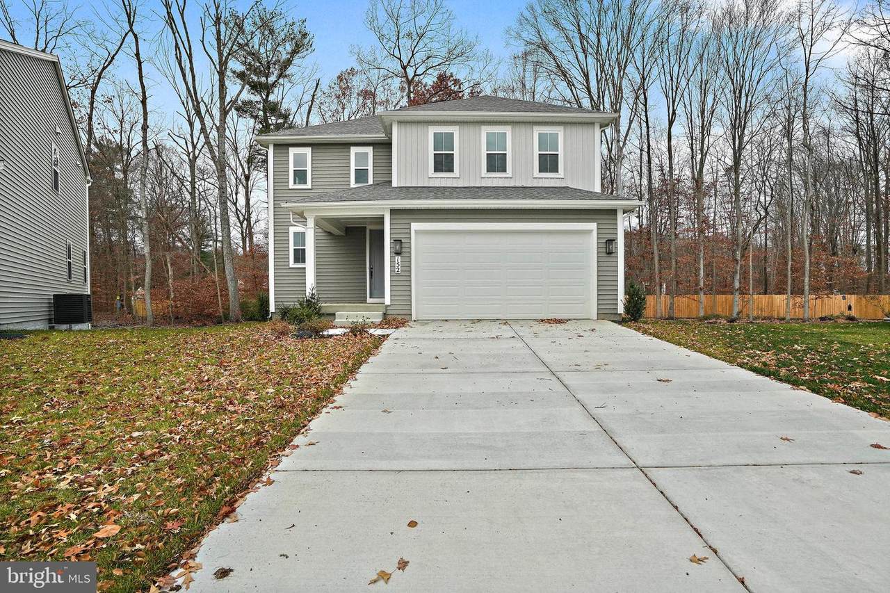 152 Catalpa Drive - Photo 1