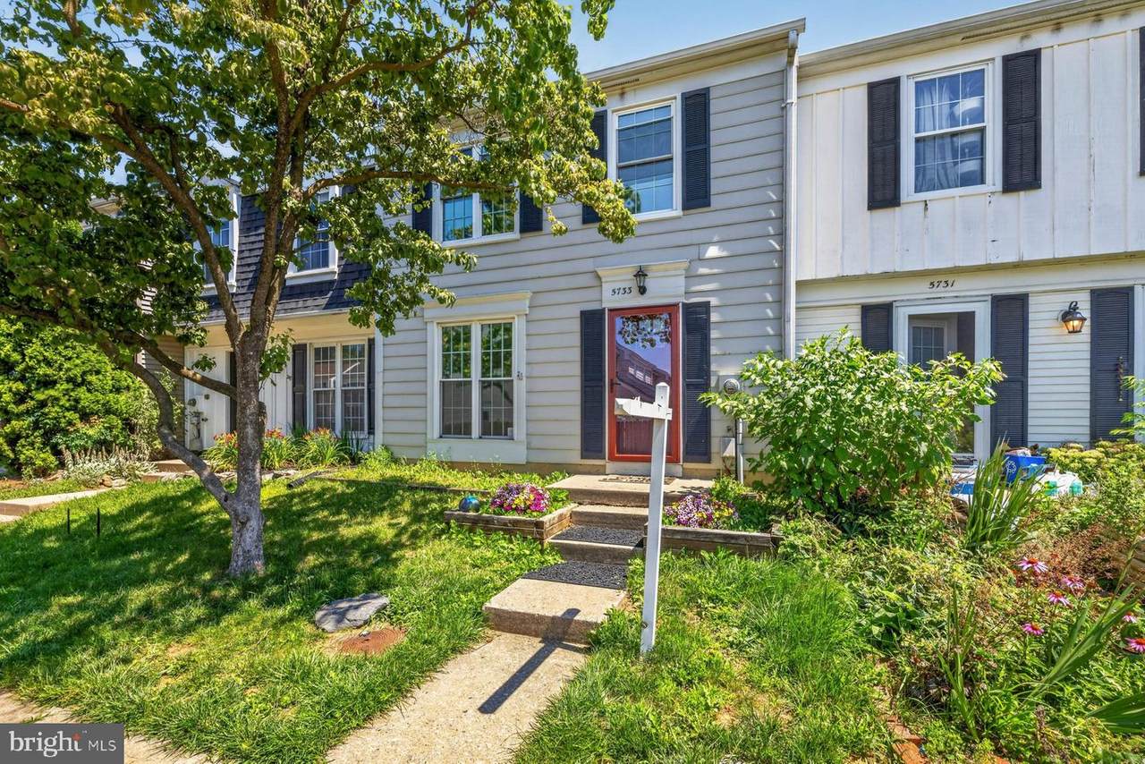 5733 Sunset View Lane - Photo 1
