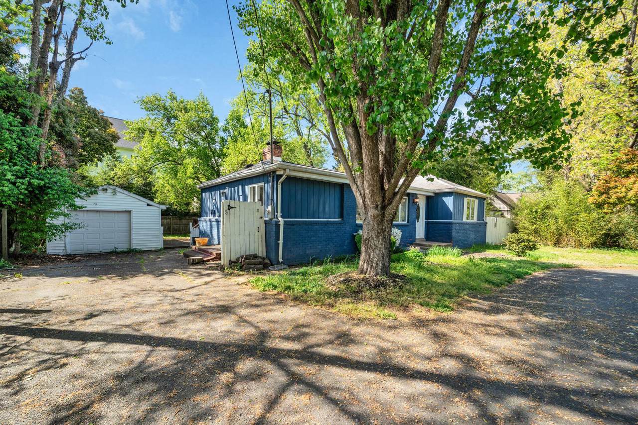 8106 Fort Hunt Road - Photo 1