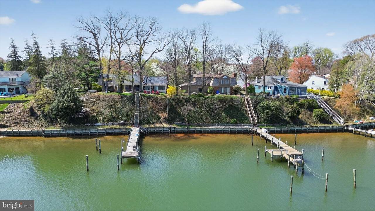 852 Riverside Drive - Photo 1