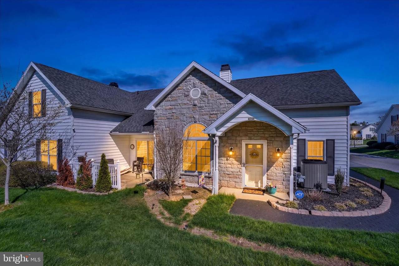 322 Clarks Way - Photo 1