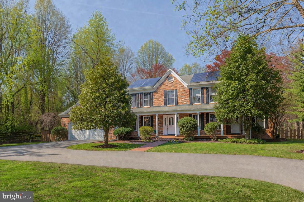 16217 Whitehaven Road - Photo 1