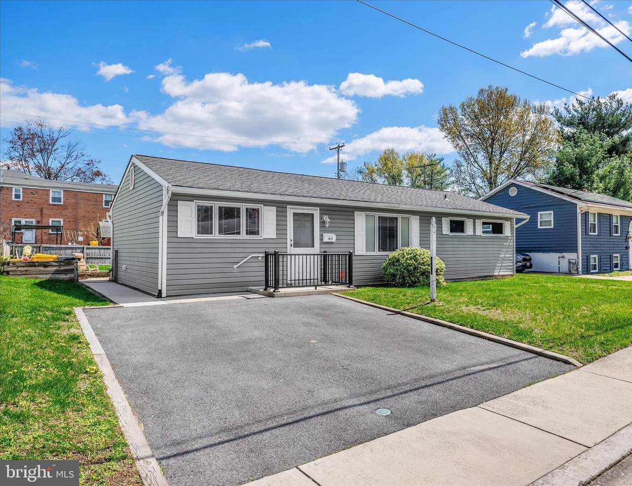 1015 Phillip Drive - Photo 1