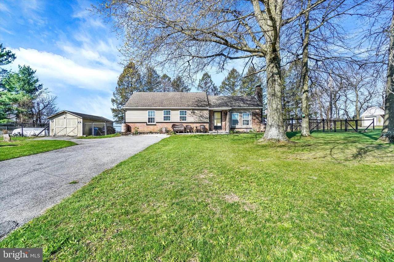 540 Grove Road - Photo 1