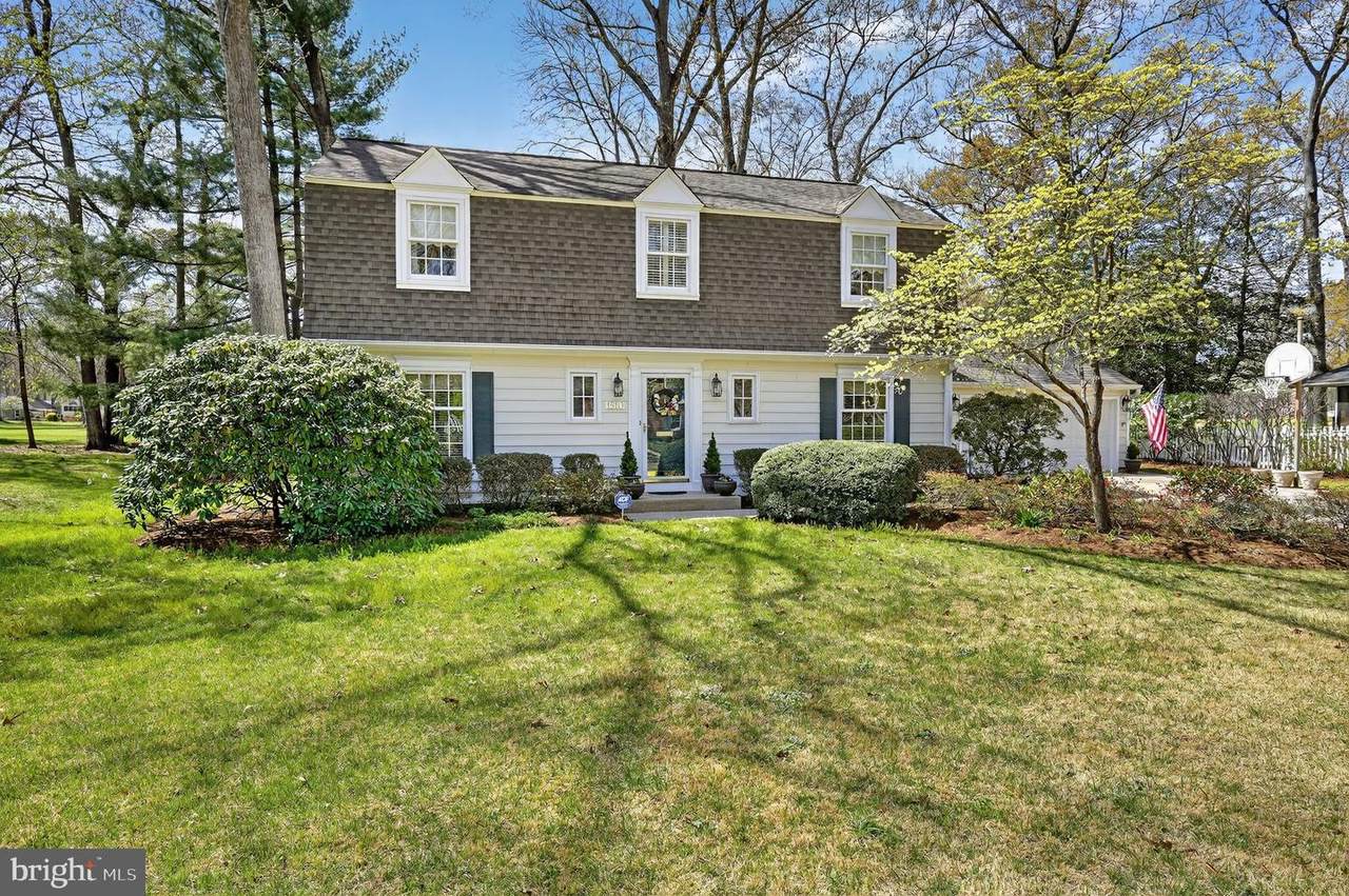 1510 Eton Way - Photo 1