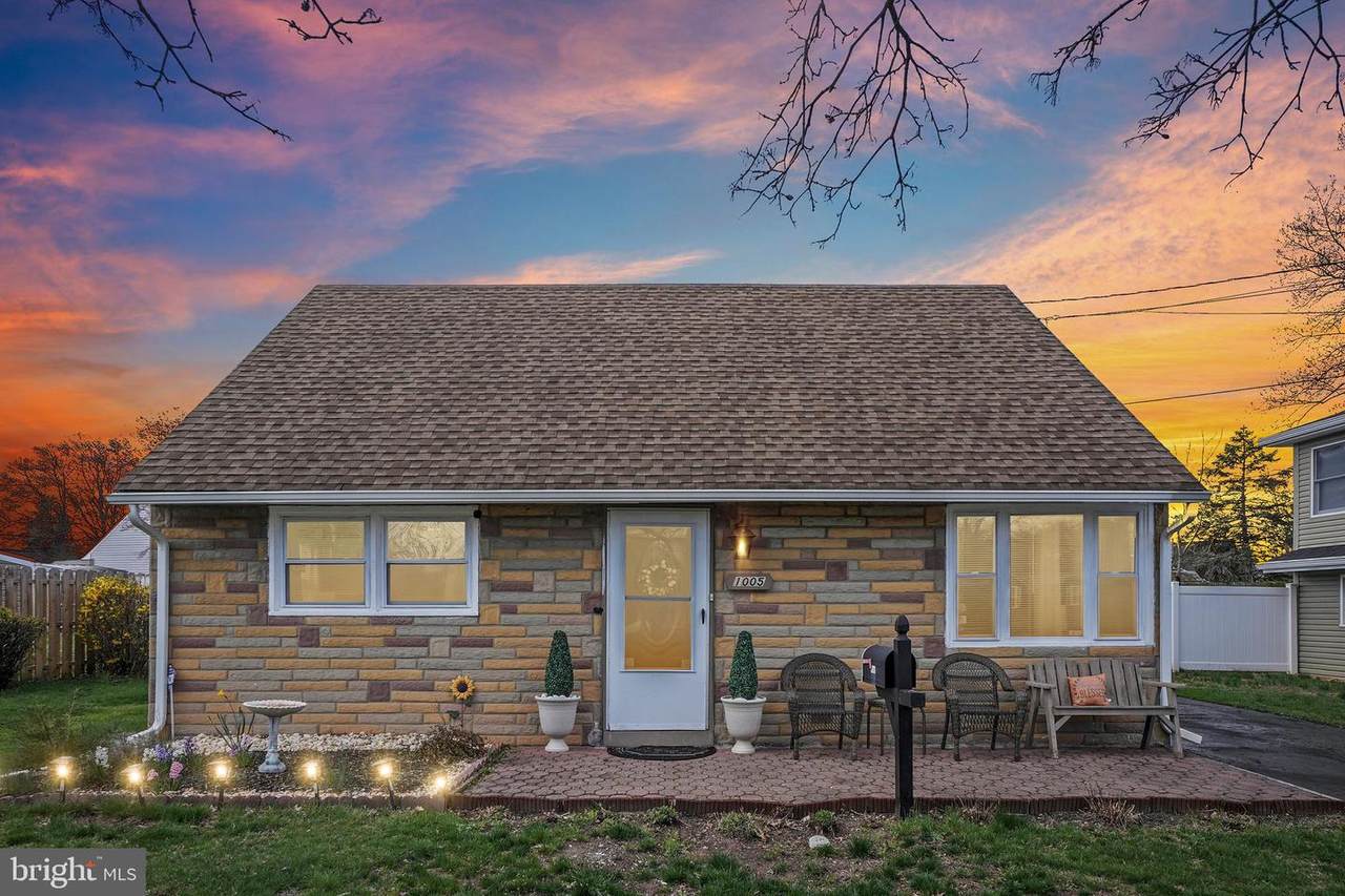 1005 Terrace Boulevard - Photo 1