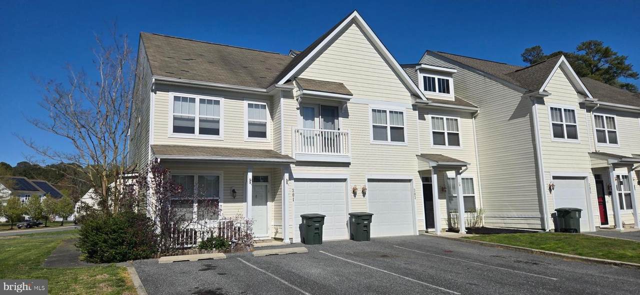 303 Schooner Lane - Photo 1