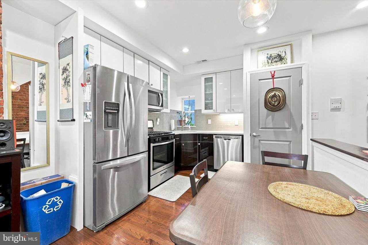 1517 Cambridge Street - Photo 1